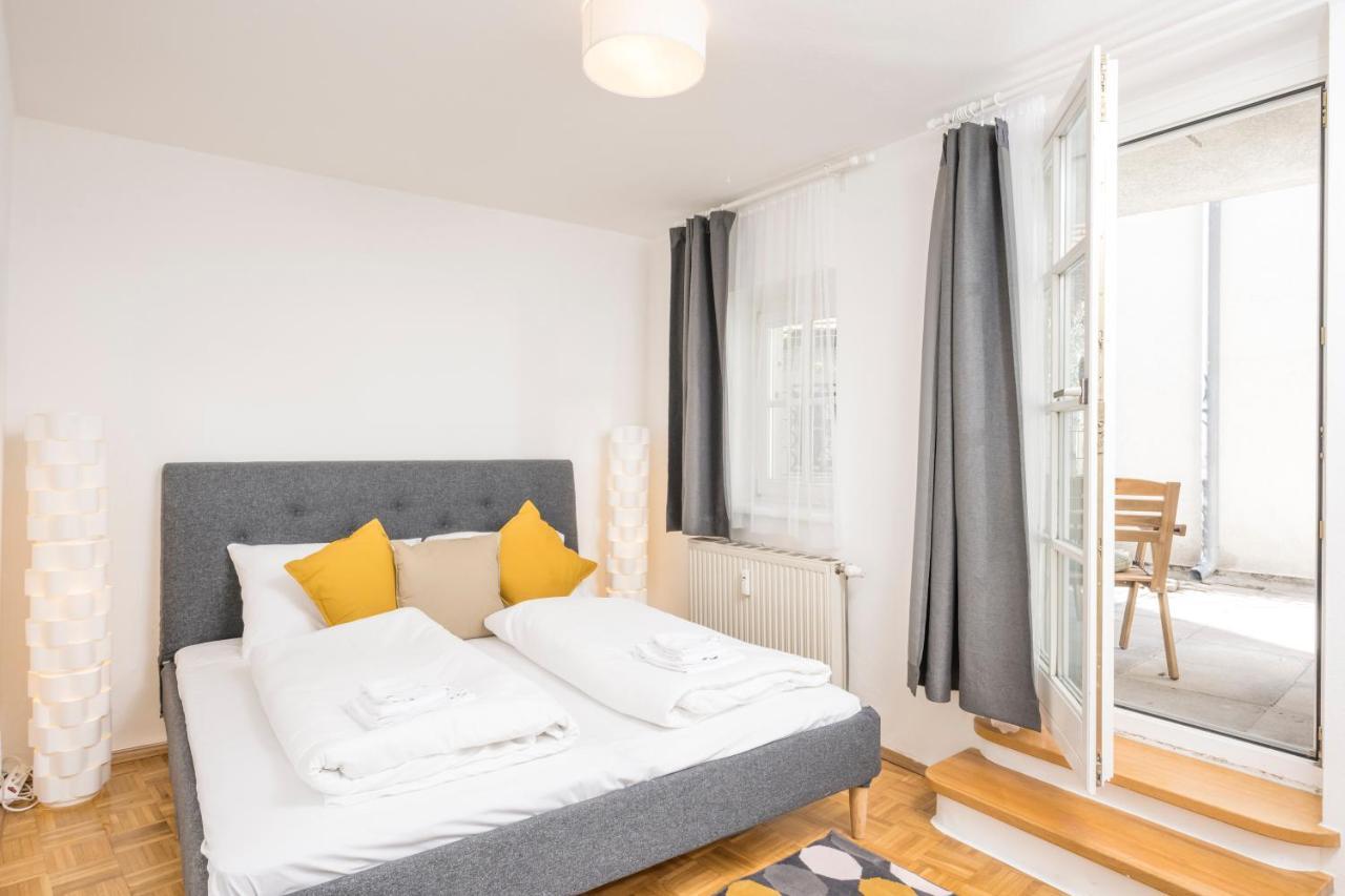Zum Grazer Uhrturm Apartment Екстериор снимка