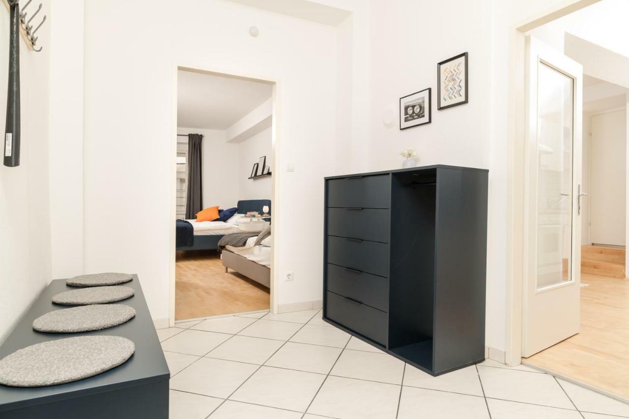Zum Grazer Uhrturm Apartment Екстериор снимка