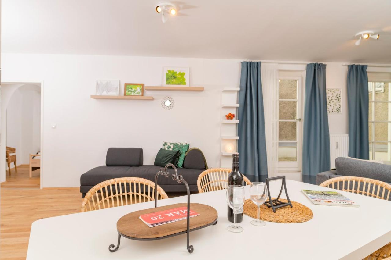 Zum Grazer Uhrturm Apartment Екстериор снимка