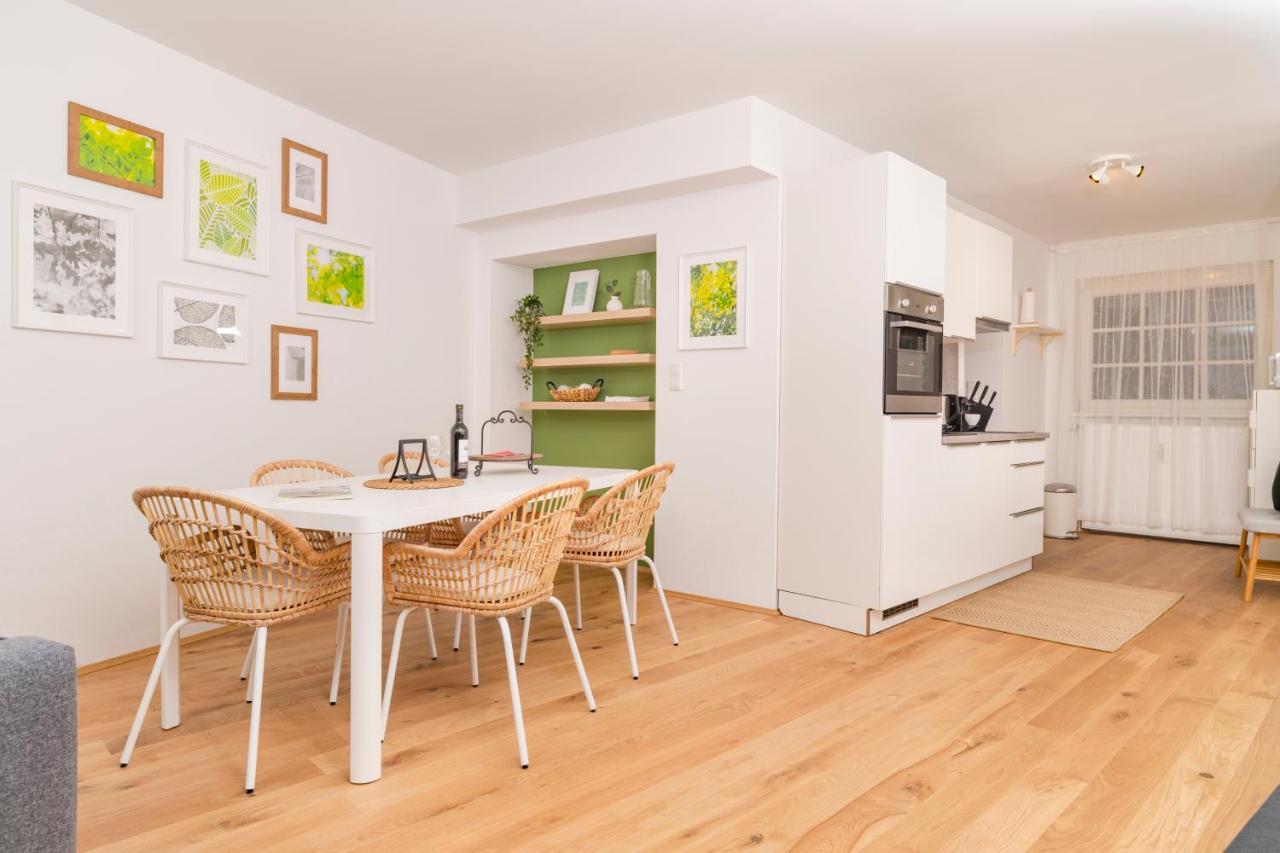 Zum Grazer Uhrturm Apartment Екстериор снимка